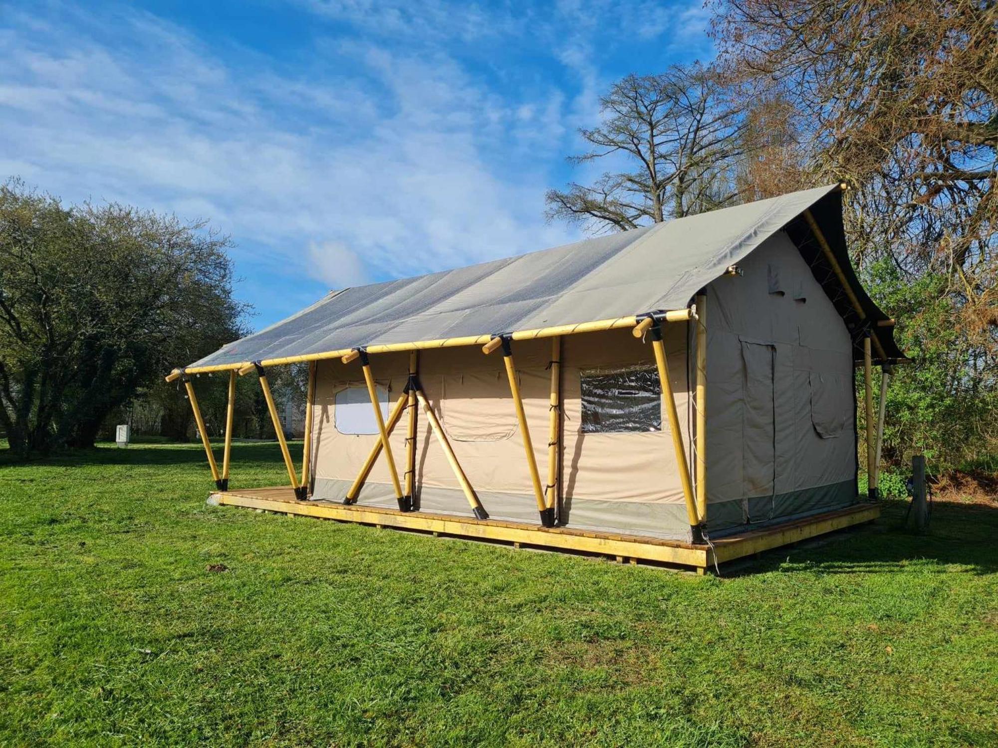 Camping De La Touche Ligueil 外观 照片