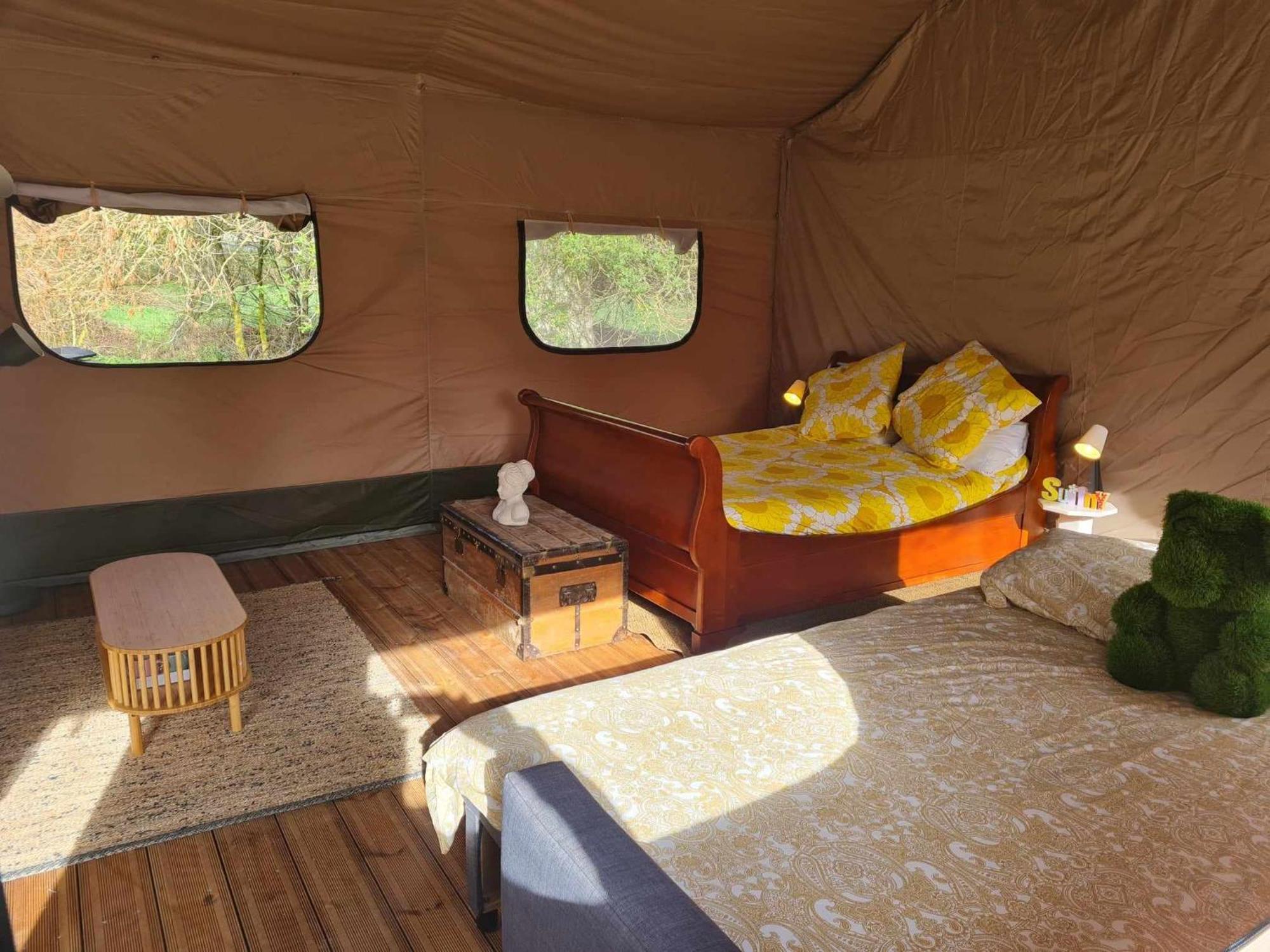 Camping De La Touche Ligueil 外观 照片