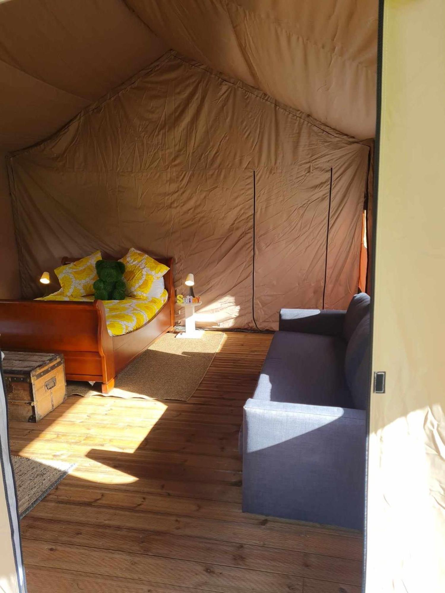 Camping De La Touche Ligueil 外观 照片