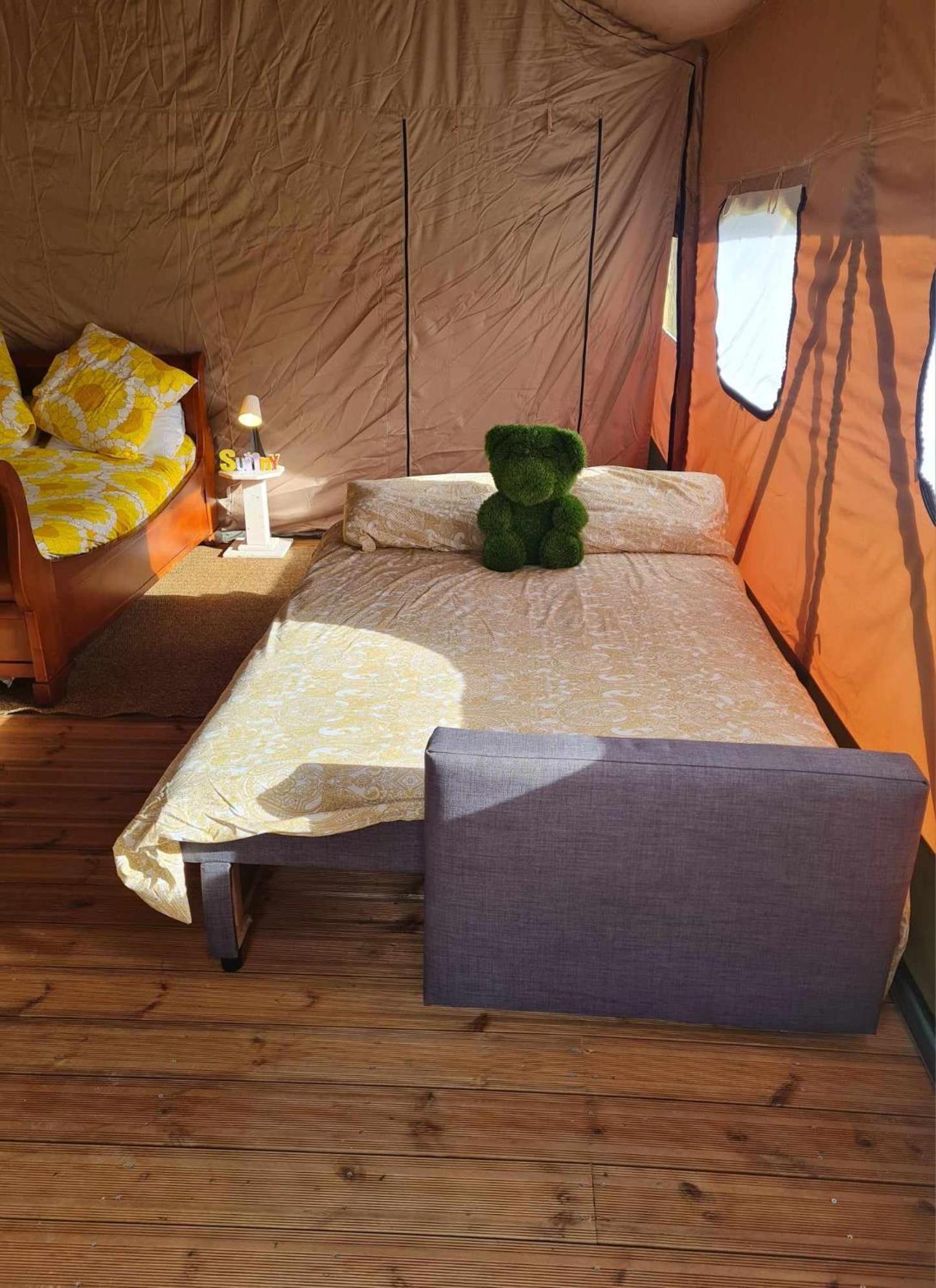 Camping De La Touche Ligueil 外观 照片